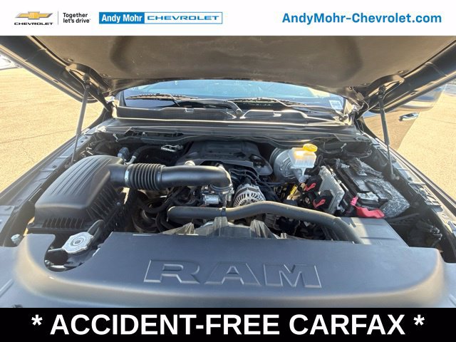 Used 2019 RAM 1500 4x4 Crew Cab image 11