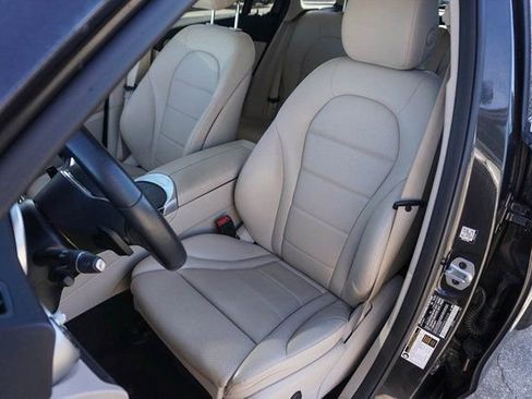 Used 2022 Mercedes-Benz GLC 300 GLC 300 image 15