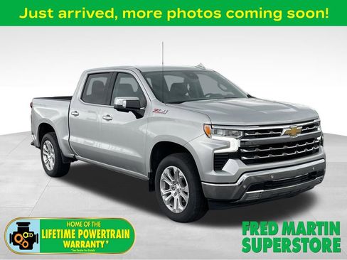 Used 2022 Chevrolet Silverado 1500 LTZ image 1