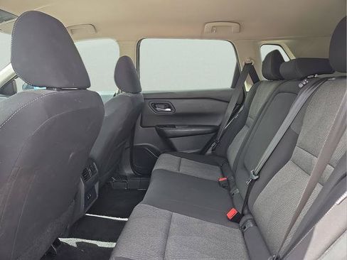 Used 2025 Nissan Rogue SV FWD image 19