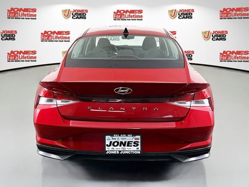 Certified 2023 Hyundai Elantra SEL w/ Convenience Package image 15