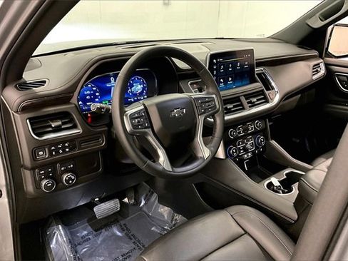 Used 2024 Chevrolet Tahoe Z71 w/ Luxury Package image 12