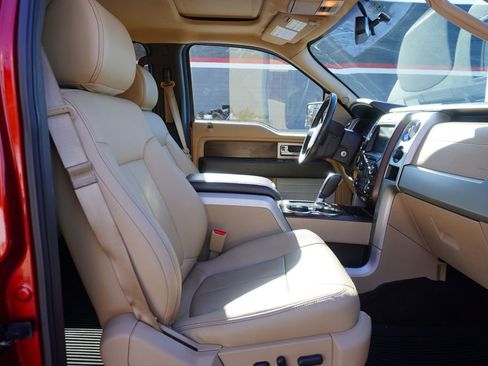 Used 2014 Ford F150 Lariat w/ Lariat Chrome Package image 8