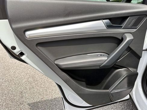 Used 2022 Audi Q5 2.0T Premium Plus image 12