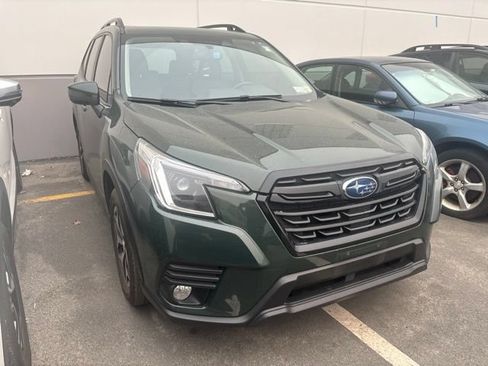 Used 2022 Subaru Forester Premium AWD/4WD image 11
