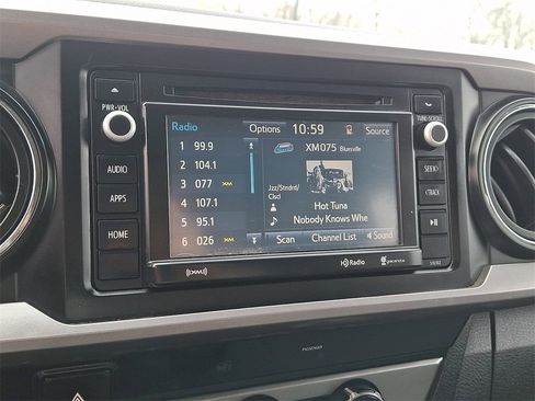 Used 2017 Toyota Tacoma SR5 w/ Tow Package image 18