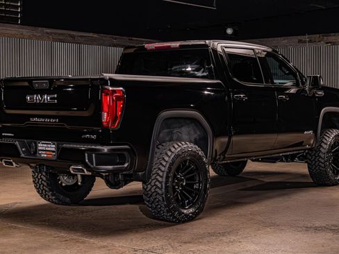 Used 2022 GMC Sierra 1500 AT4 AWD/4WD image 14