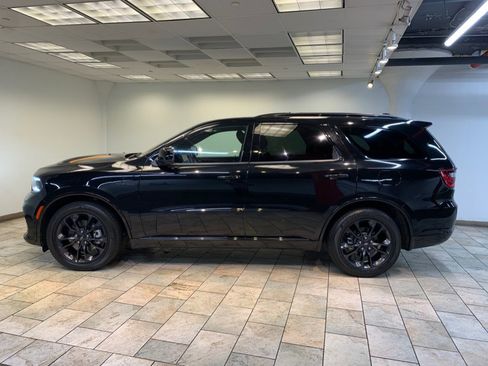Used 2023 Dodge Durango R/T w/ Hemi Orange Plus Package AWD/4WD image 4
