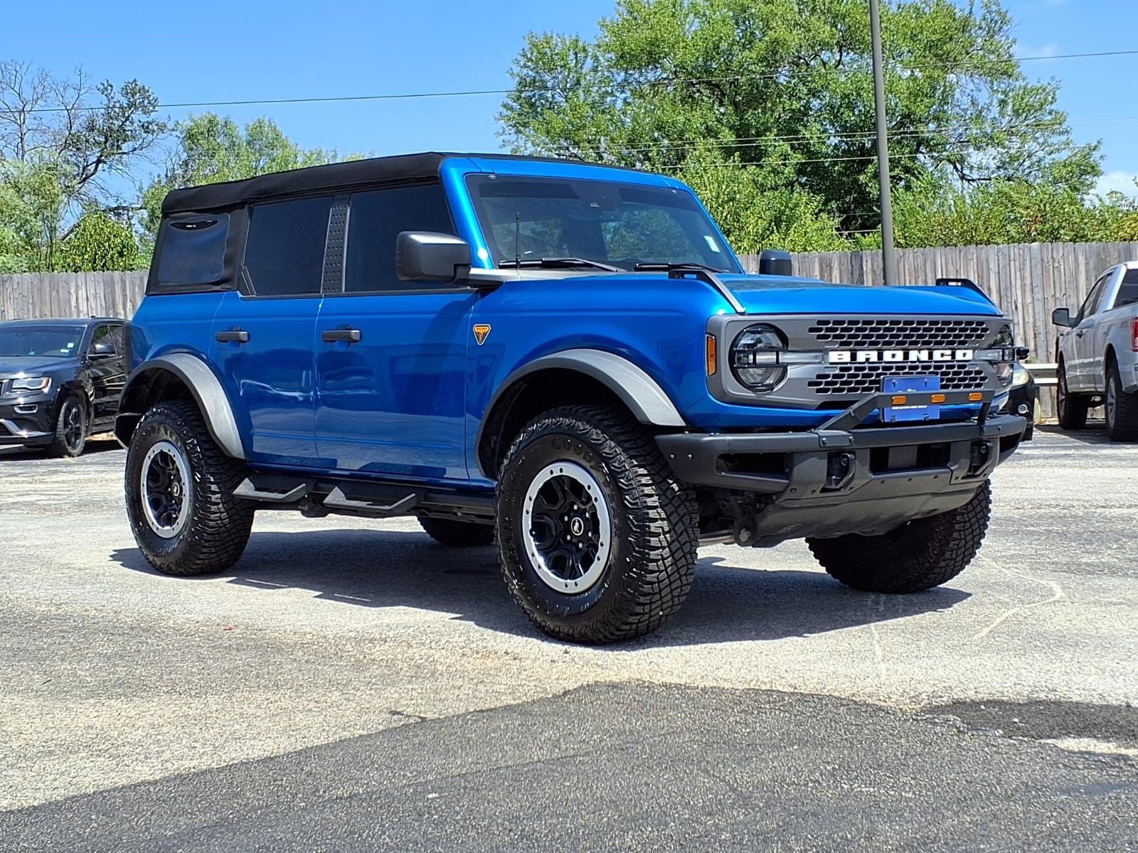 Used 2024 Ford Bronco Badlands w/ Sasquatch Package AWD/4WD image 4