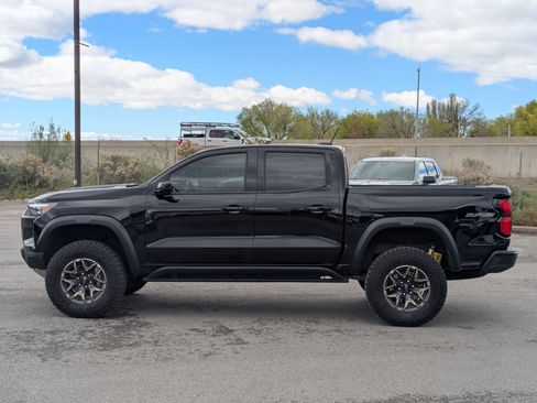 Used 2024 Chevrolet Colorado ZR2 image 2