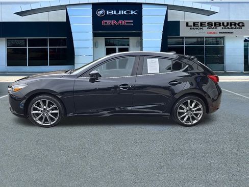 Used 2018 MAZDA MAZDA3 Touring image 4