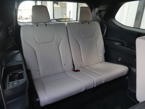 Used 2024 Lexus TX 350 FWD image 13