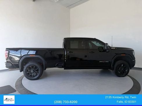 Used 2024 GMC Sierra 3500 AT4 w/ AT4 Premium Plus Package AWD/4WD image 8