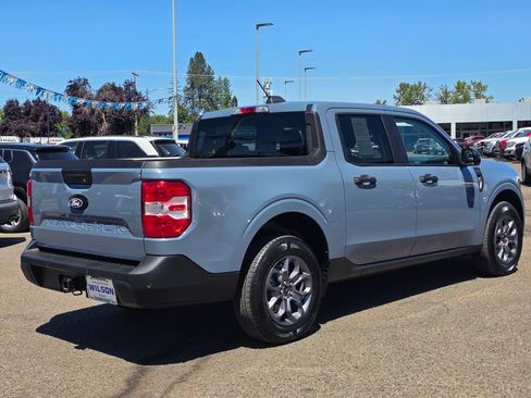 Used 2025 Ford Maverick XLT w/ XLT Luxury Package FWD image 30