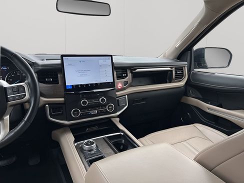 Used 2024 Ford Expedition Max Limited image 24