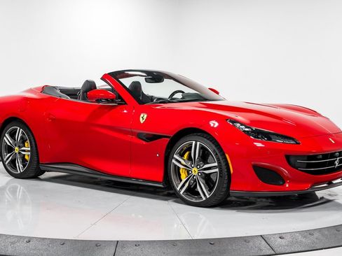 Used 2020 Ferrari Portofino RWD image 36