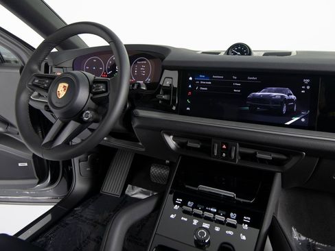 New 2026 Porsche Cayenne E-Hybrid Coupe image 27