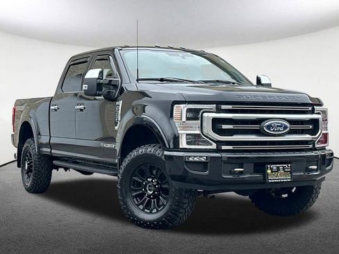 Used 2022 Ford F350 Platinum w/ Tremor Off-Road Package AWD/4WD image 2