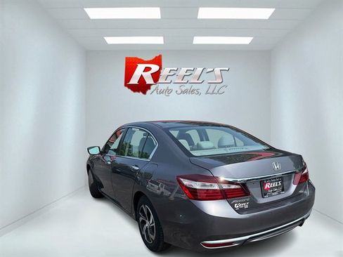 Used 2017 Honda Accord LX image 28