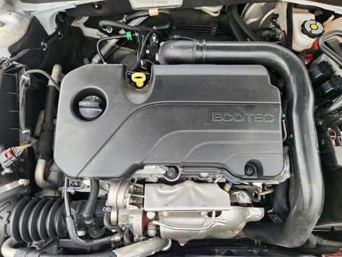 Used 2022 Chevrolet Malibu LS FWD image 30