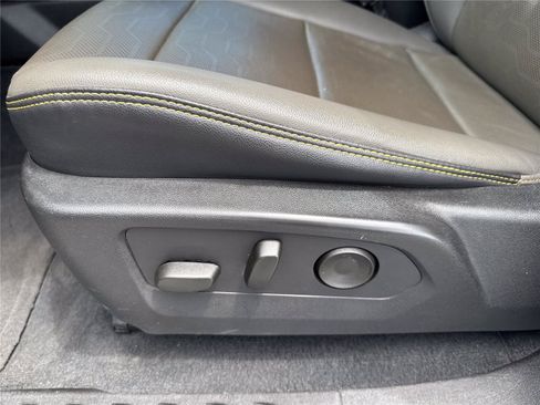 Used 2023 Chevrolet Colorado ZR2 w/ ZR2 Convenience Package III AWD/4WD image 13