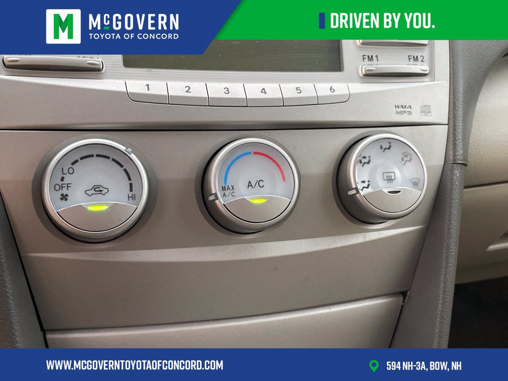 Used 2010 Toyota Camry LE FWD image 31