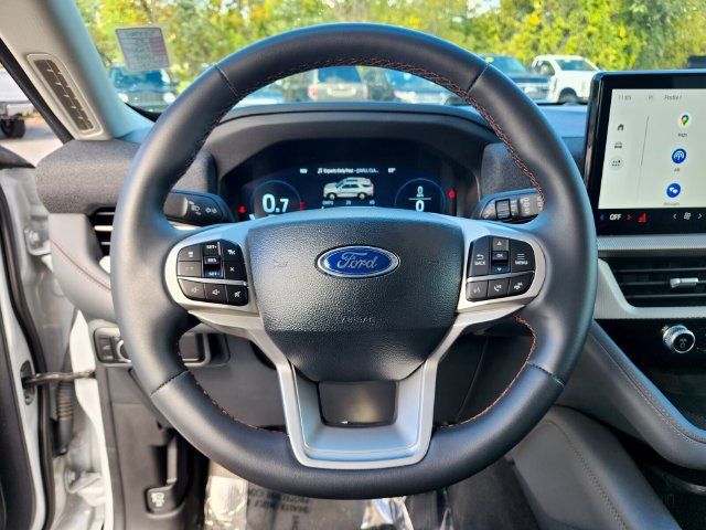Certified 2025 Ford Explorer Active AWD/4WD image 29