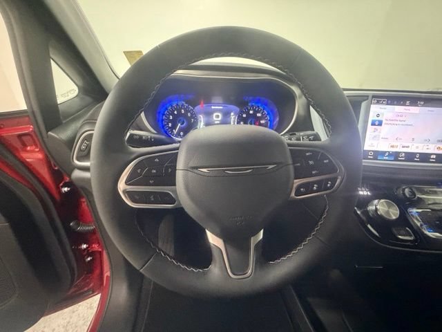New 2027 Chrysler Pacifica Select AWD/4WD image 15