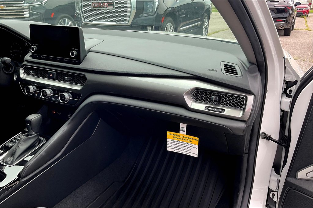 Used 2025 Acura Integra FWD image 8