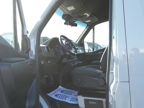 New 2026 Mercedes-Benz Sprinter 2500 image 8
