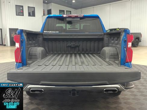 Used 2022 Chevrolet Silverado 1500 LTZ w/ Technology Package image 9