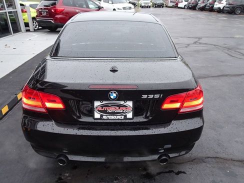 Used 2010 BMW 335i Convertible image 16
