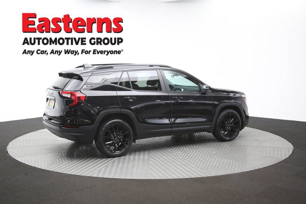 Used 2023 GMC Terrain SLE w/ Driver Convenience Package AWD/4WD image 43
