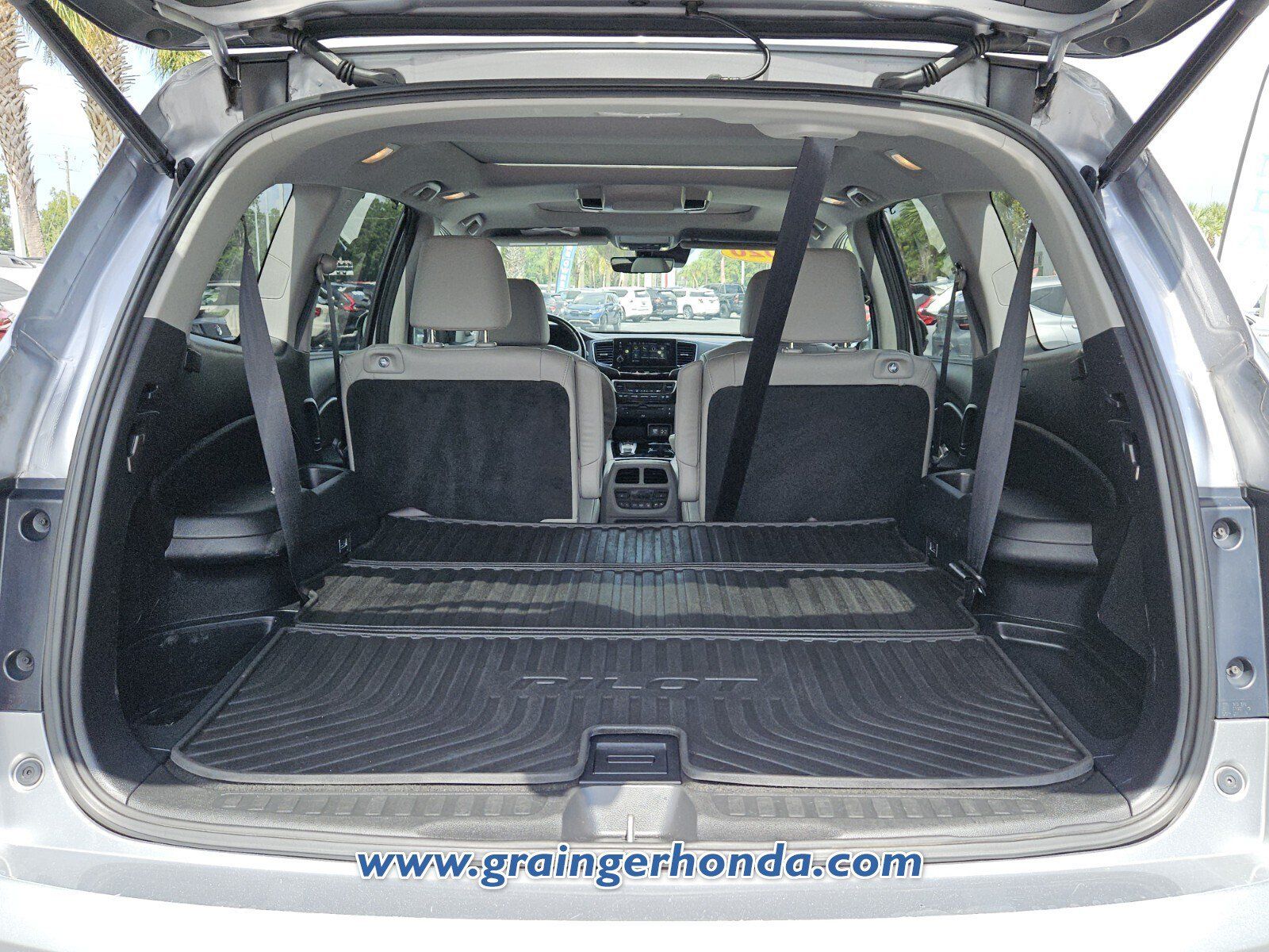 Used 2020 Honda Pilot Elite image 13