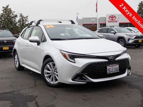 Certified 2024 Toyota Corolla SE image 2