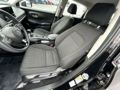 Certified 2023 Honda HR-V LX image 11