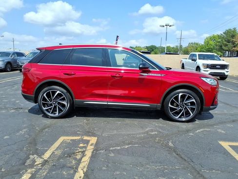 Certified 2023 Lincoln Corsair Reserve w/ Equipment Group 201A AWD/4WD image 8
