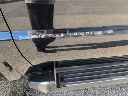 Used 2010 Ford F250 Harley-Davidson image 4