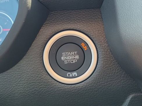 New 2026 RAM 1500 Express AWD/4WD image 25