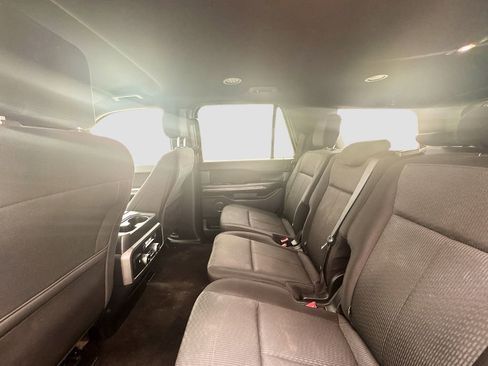 Used 2020 Ford Expedition XLT image 25