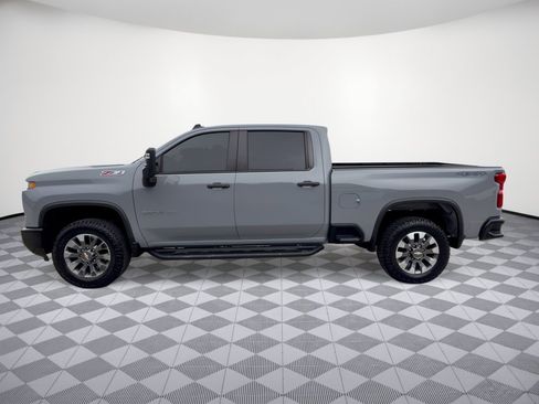 Used 2024 Chevrolet Silverado 2500 Custom w/ Custom Value Package AWD/4WD image 2