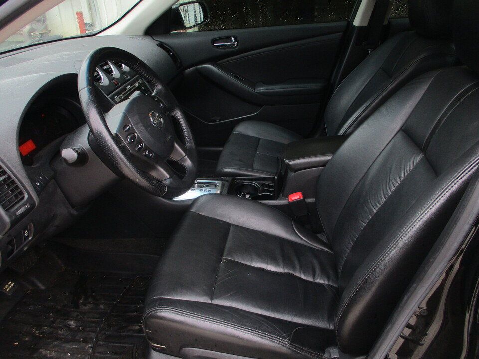 Used 2011 Nissan Altima 2.5 SL w/ 2.5SL Pkg FWD image 28