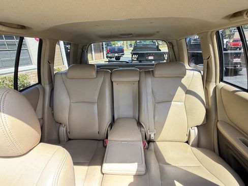 Used 2006 Toyota Highlander 4WD V6 w/ 3rd Row image 24
