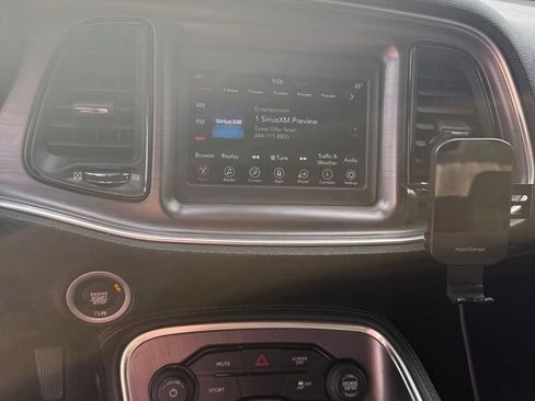 Used 2018 Dodge Challenger SXT RWD image 7
