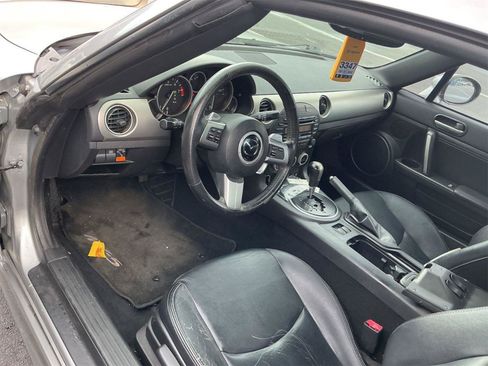 Used 2011 MAZDA MX-5 Miata Grand Touring w/ Premium Pkg RWD image 8