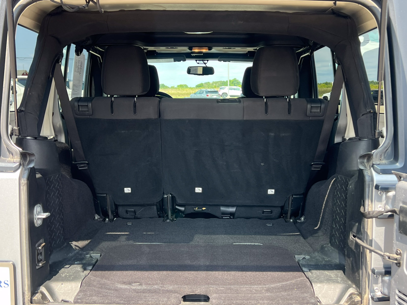 Used 2018 Jeep Wrangler Unlimited Sport AWD/4WD image 29
