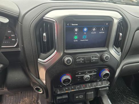 Used 2022 Chevrolet Silverado 1500 LTZ image 19