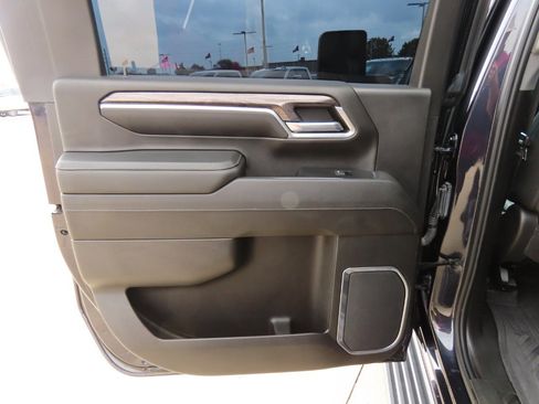 Used 2024 Chevrolet Silverado 2500 LTZ w/ LTZ Texas Edition image 19