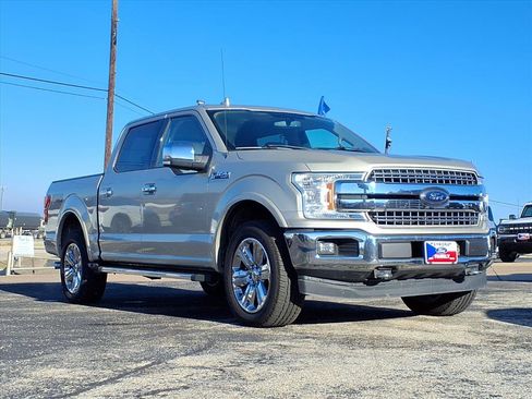Certified 2018 Ford F150 Lariat image 3