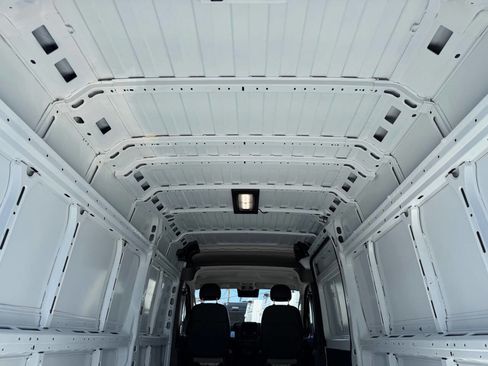 Used 2025 RAM ProMaster 3500 w/ Convenience Group FWD image 32